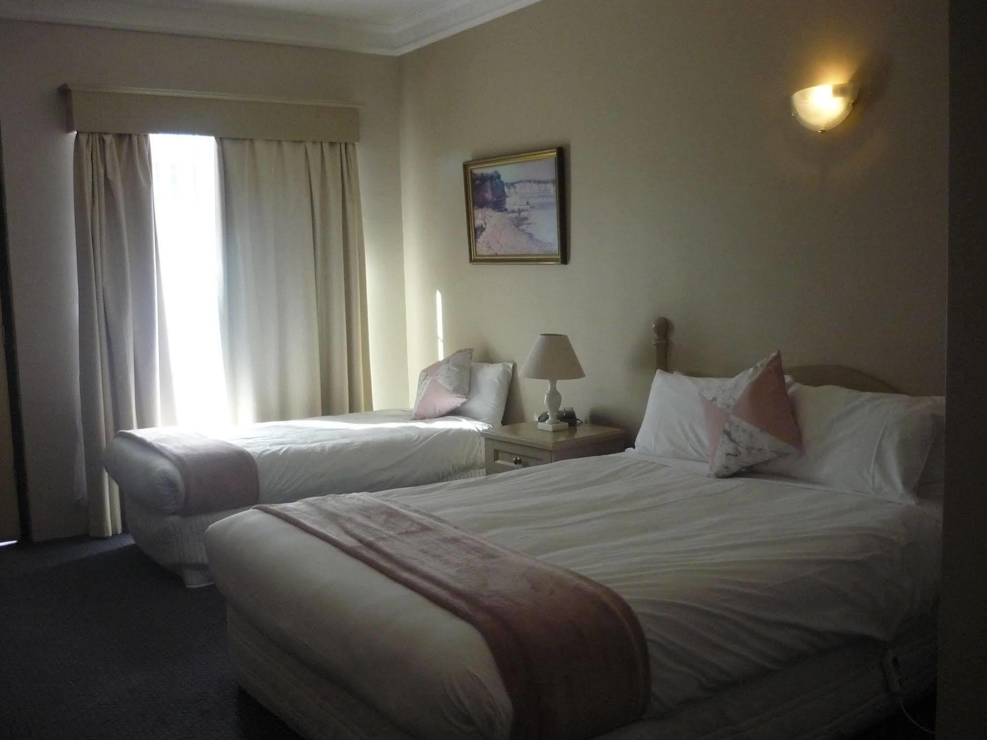Heritage Motor Inn Goulburn Kültér fotó